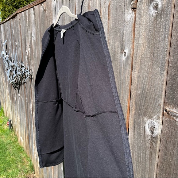 Danskin Now hooded long black jacket size 8/10 medium - Picture 4 of 16